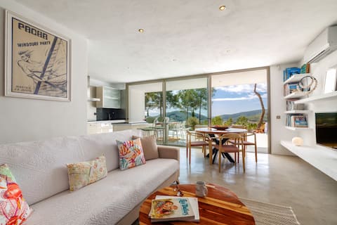 Airbnb con mejor rendimiento: Modern house with pool for 2 in San Josep en Sant Josep De Sa Talaia