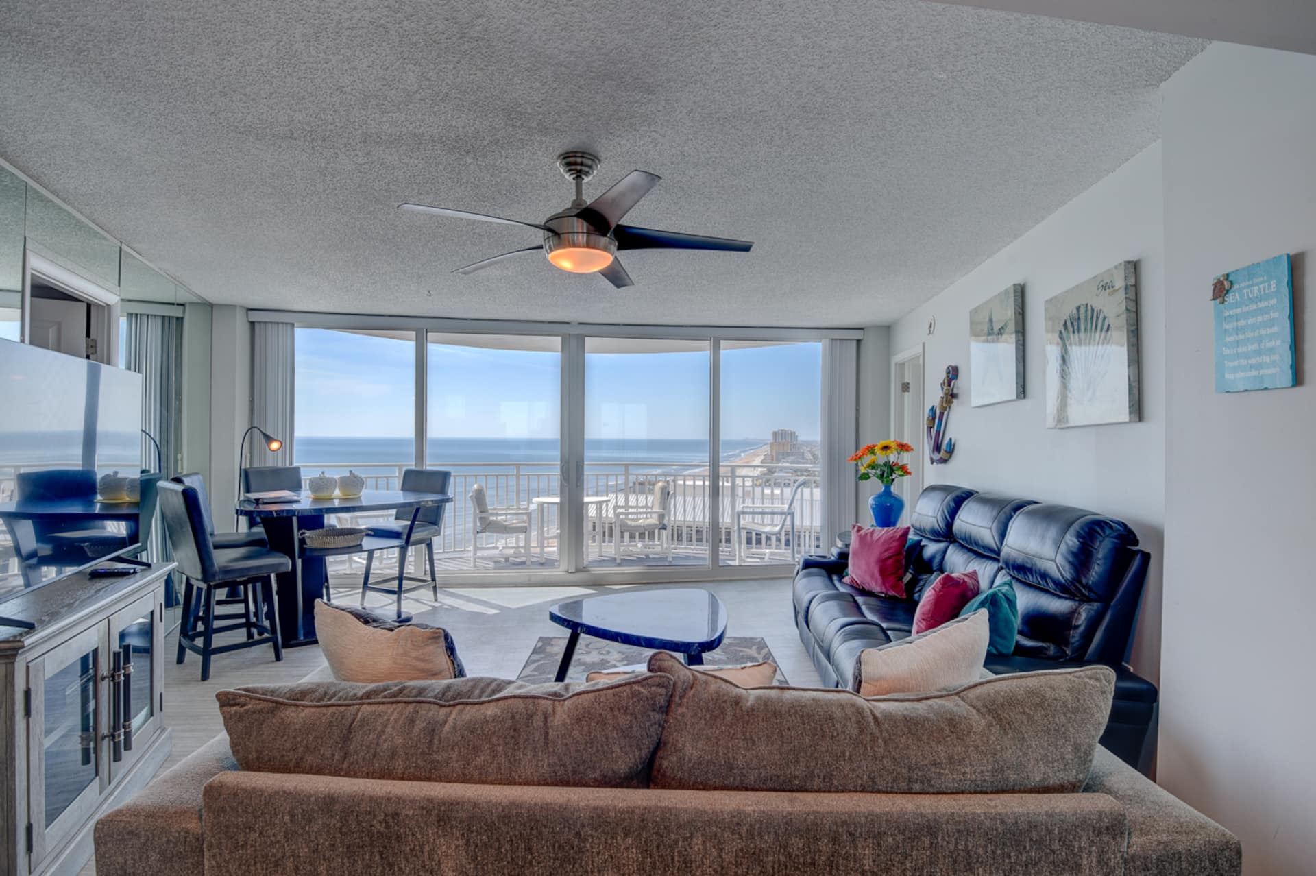 Direct Oceanfront 3 Bedroom 2 Bath Panoramic View