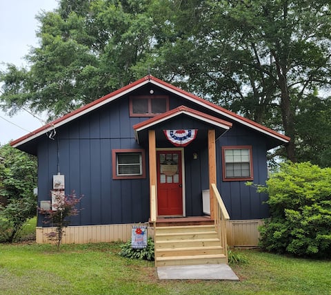 Peaceful In The Pines on Lake Guntersville