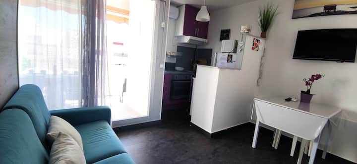 Studio Clim+piscine , 2 Adultes Et 2 Enfants - La Grande-Motte