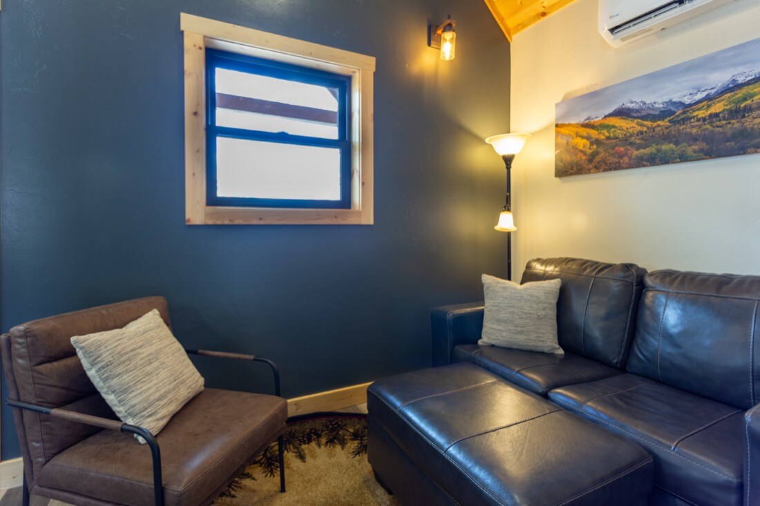 Top Airbnb: Outdoor Mini-Retreat - Private Cabin Stay in Grand Junction