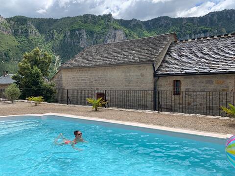 Manoir du Charme Gorges du Tarn from 2 to 14 people