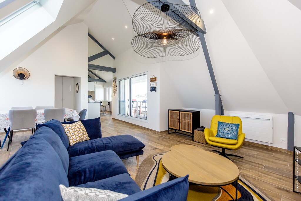 Top Airbnb: SUPERB NEW APARTMENT WITH BREATHTAKING SEA VIEWS in Saint Pierre Quiberon