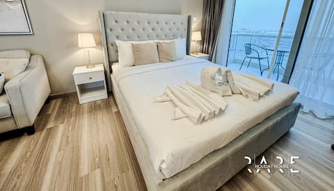 Top performing Airbnb: Rare Holiday Homes - In Crescent A with pool view in Me'aisem First