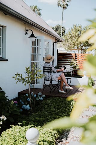 Stellendal River Cottage – serene & central gallery image 4