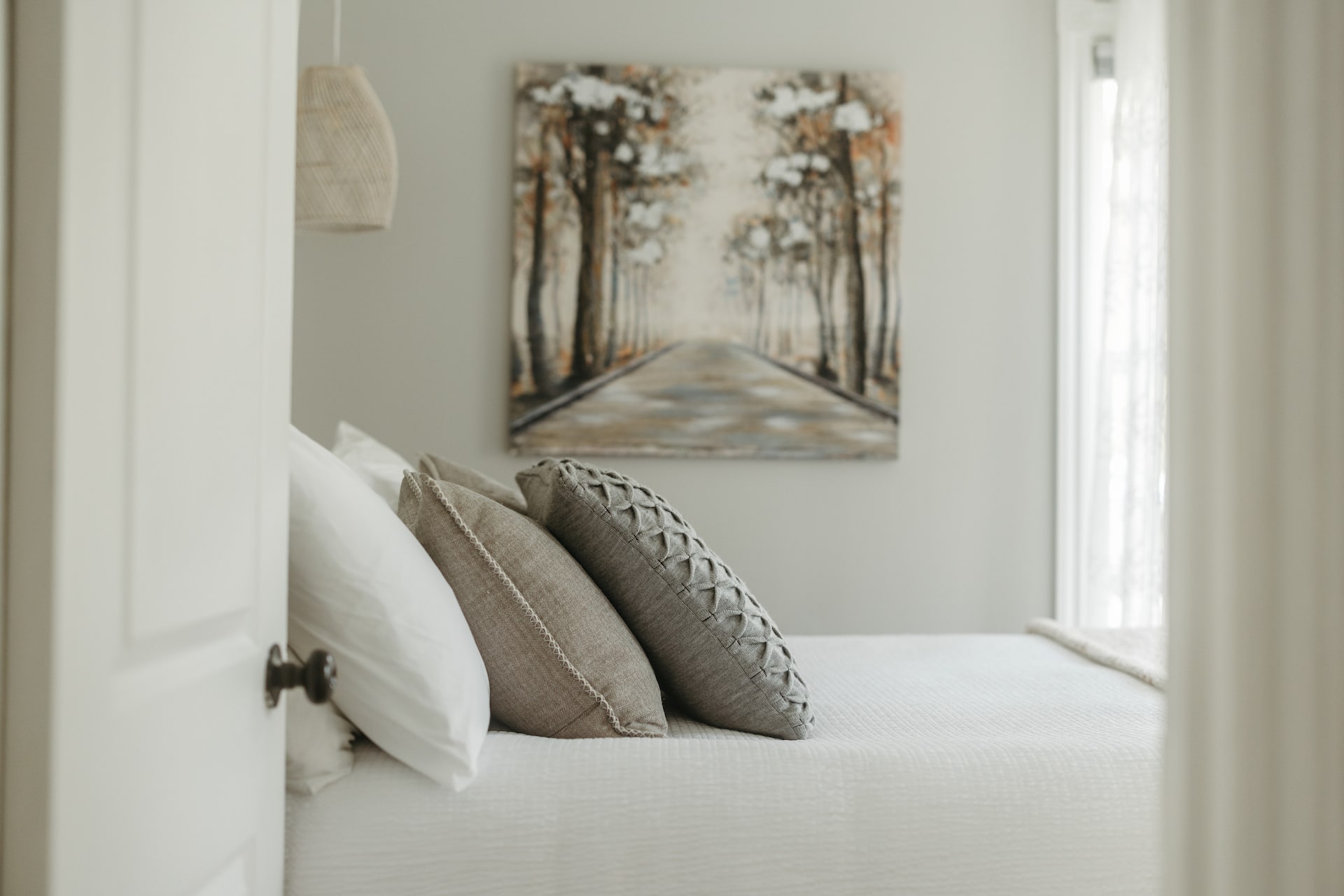 \"Lisette's on Long Hill\", cozy with boho charm — photo 2