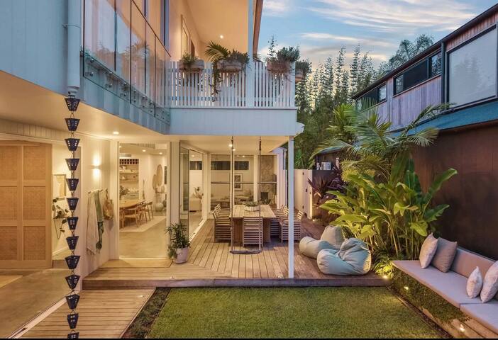 Lavana House – Quintessential Byron Beach House gallery image 3