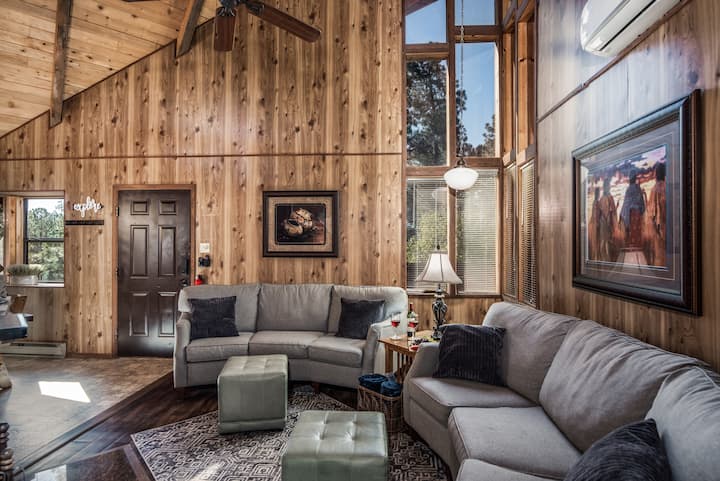 Northern Star- Unique Cabin, Pets, Htub, Ski, Golf - Ruidoso, NM