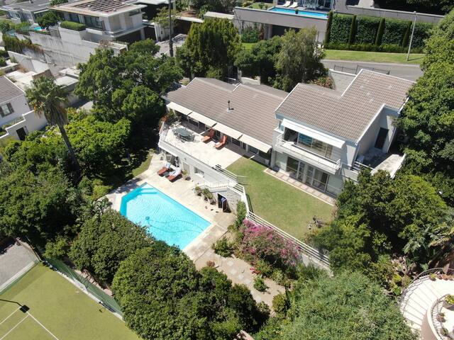 Magnificent and Luxurious Costal Villa with Pool gallery image 3