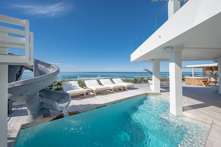 Beach Cabana @ Crusoe – Heated Pool, 1min to beach gallery image 4