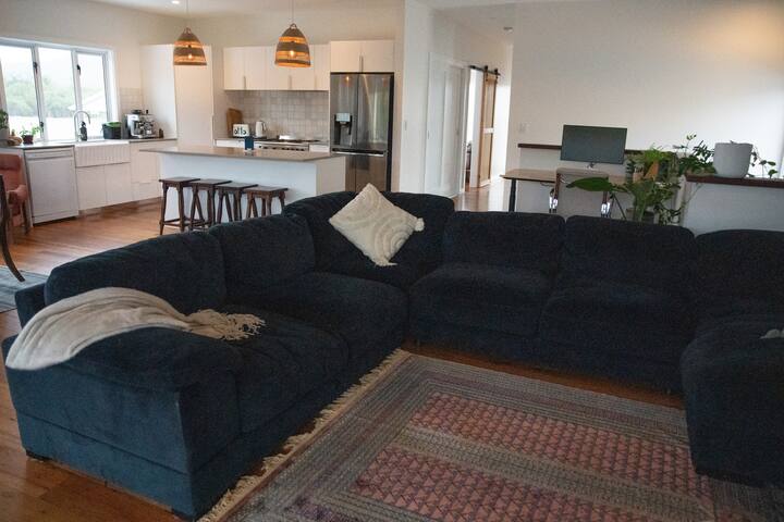 Beach House behind Trial Bay gallery image 2