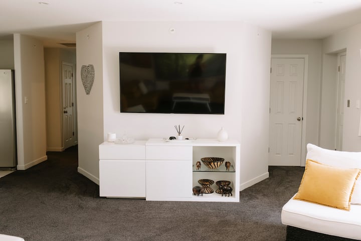Nelson Beachfront Luxury Apartment - Richmond