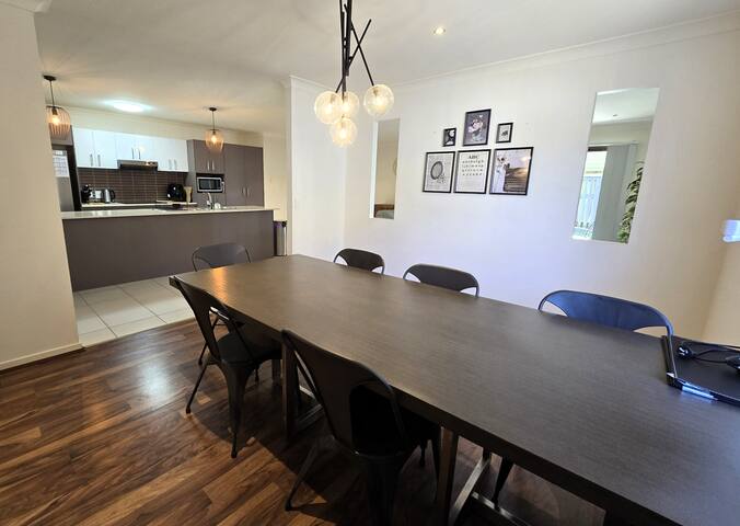 Sackville House (SEQ) – 4 bedroom 2 bathrooms gallery image 4