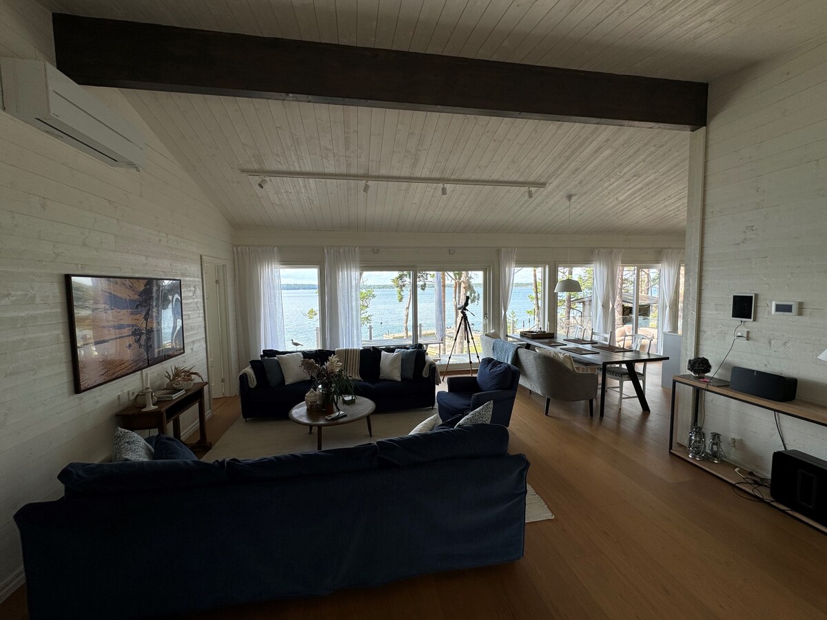 House with guest house in the Stockholm archipelago