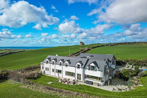 Stunning Abersoch Home w/ Hot Tub and Ocean Views