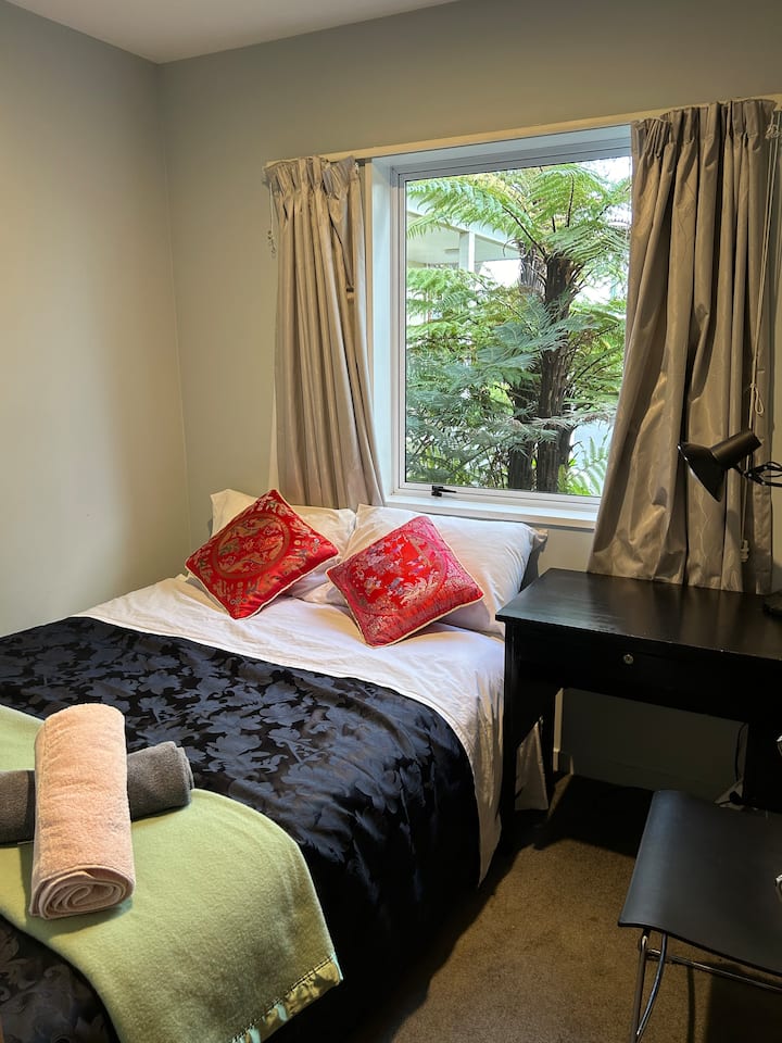 საძინებელი 7