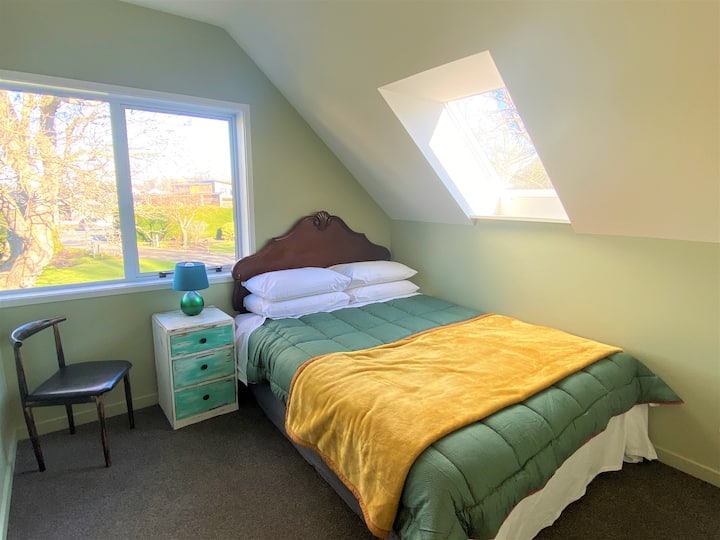 საძინებელი 4