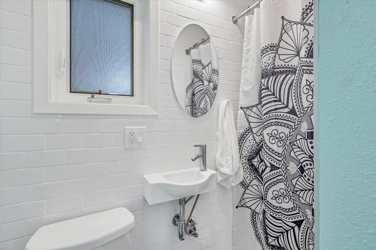 Retro Tiny House - Private - East Austin