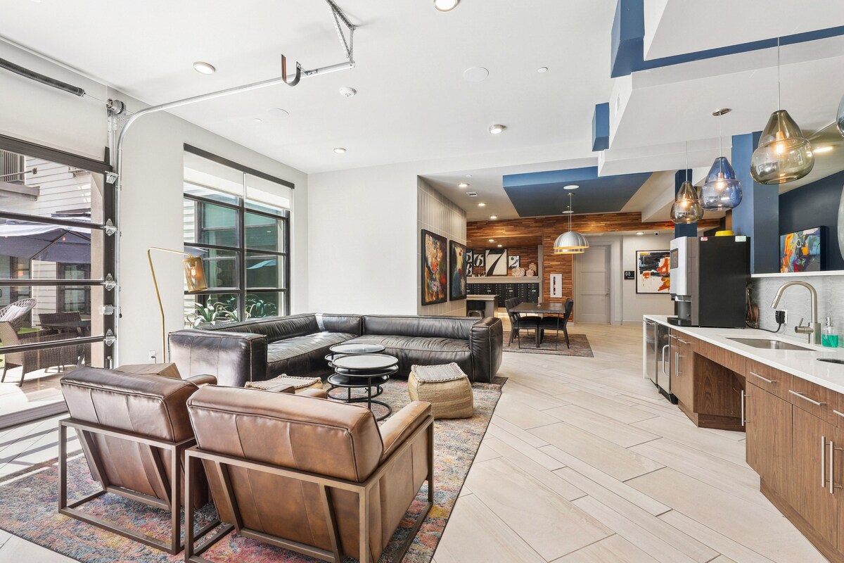 Sentral 2 Bedroom Apt on East 6th St