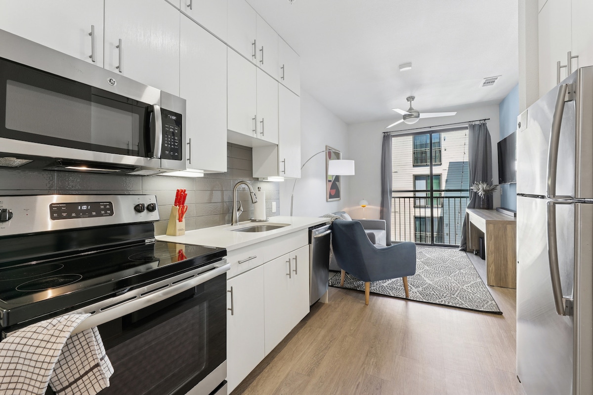 Sentral 2 Bedroom Apt on East 6th St