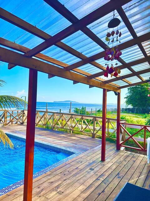Villa Devonia | Beachfront Cabin w/Pool (Familiar)