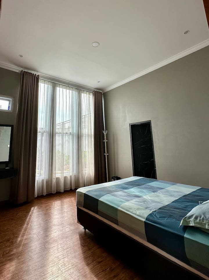 غرفة النوم 1