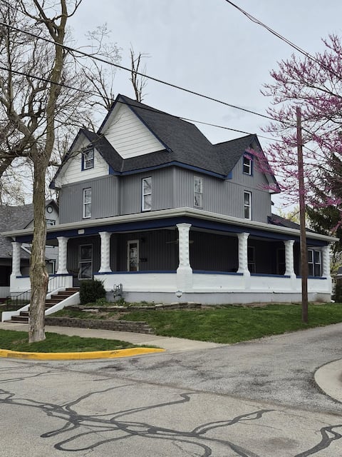 Historic 1895 Large Four Bedroom House