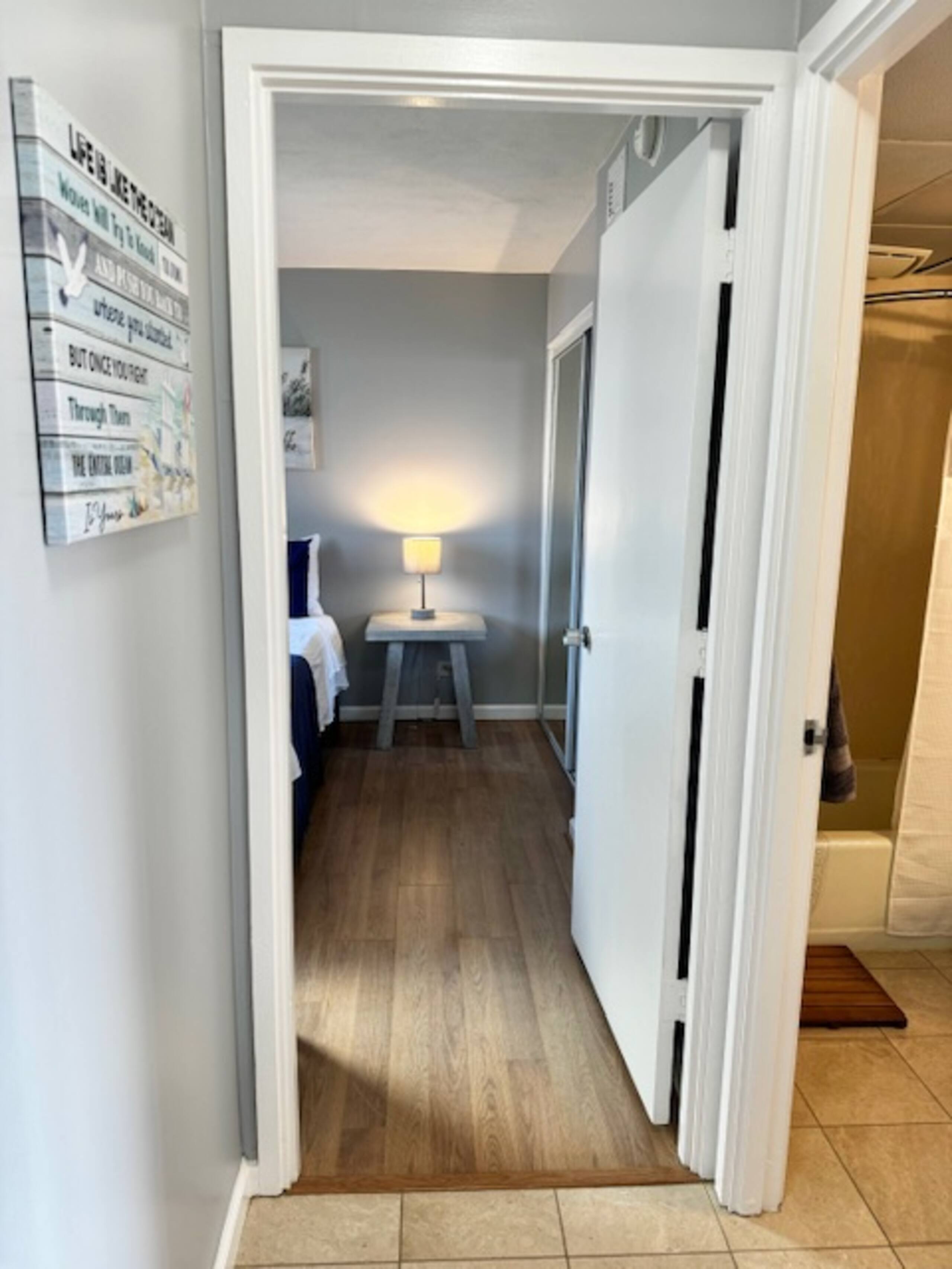 Condo in Honolulu · ★4.63 · 2 bedrooms · 4 beds · 1 bath - Image 25