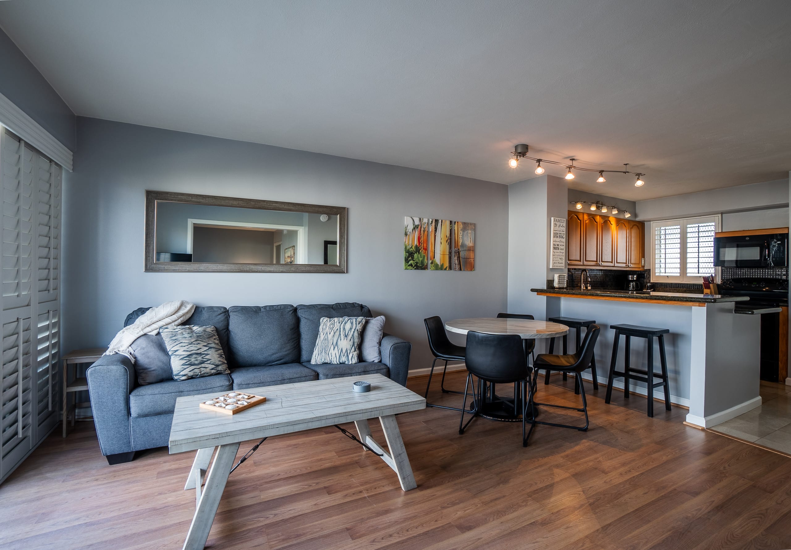 Condo in Honolulu · ★4.63 · 2 bedrooms · 4 beds · 1 bath - Image 8