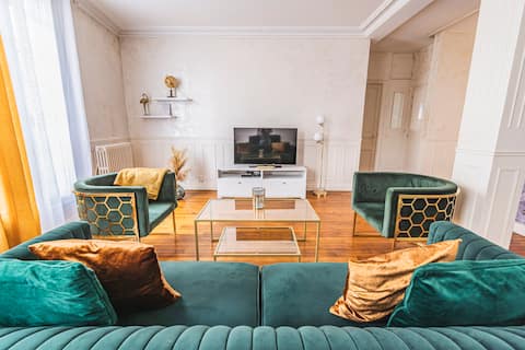 Top performing Airbnb: Spacious Coeur de Reims in Reims