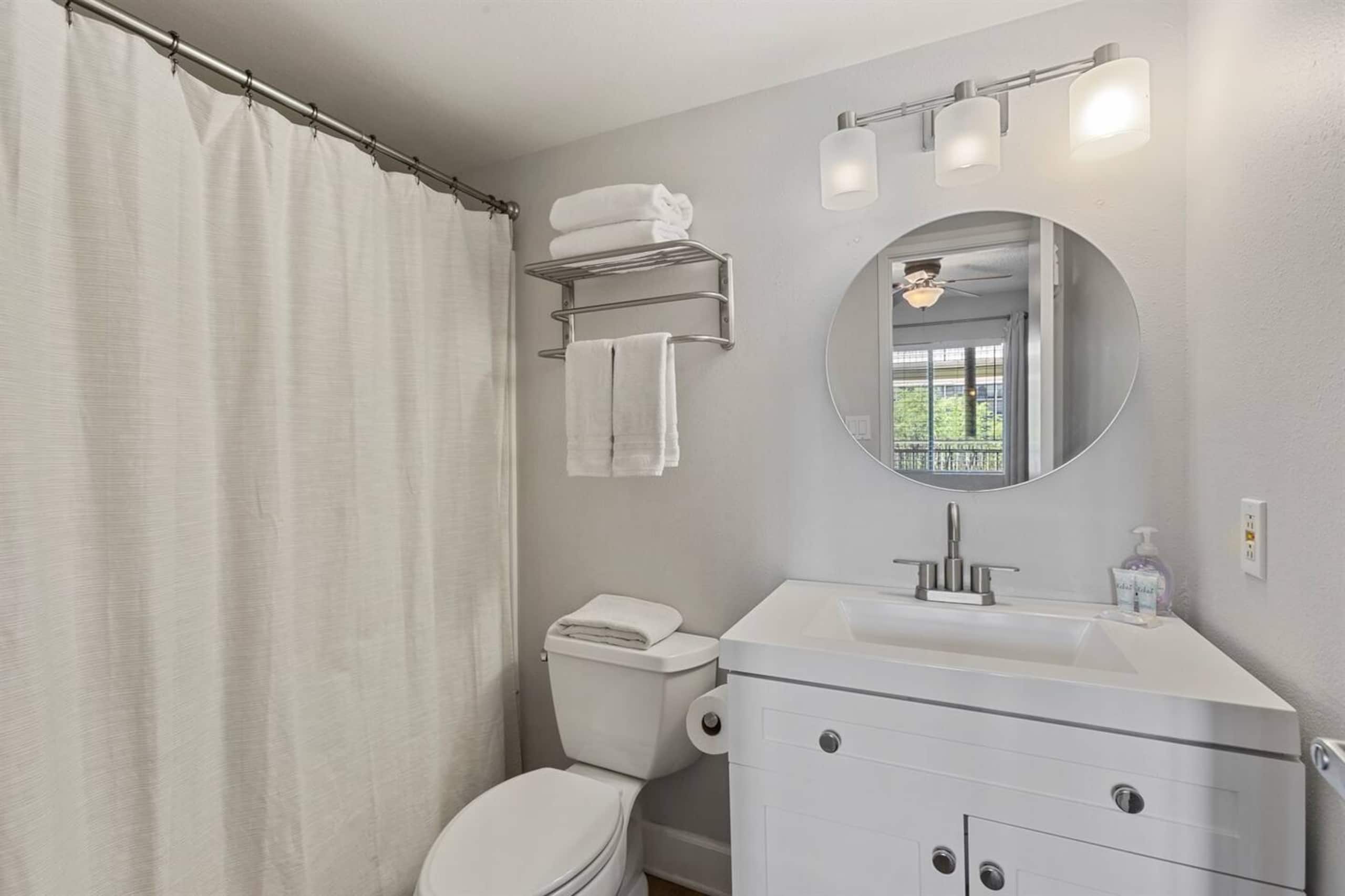 Condo in Kihei · ★4.69 · 2 bedrooms · 2 beds · 2 private baths - Image 21