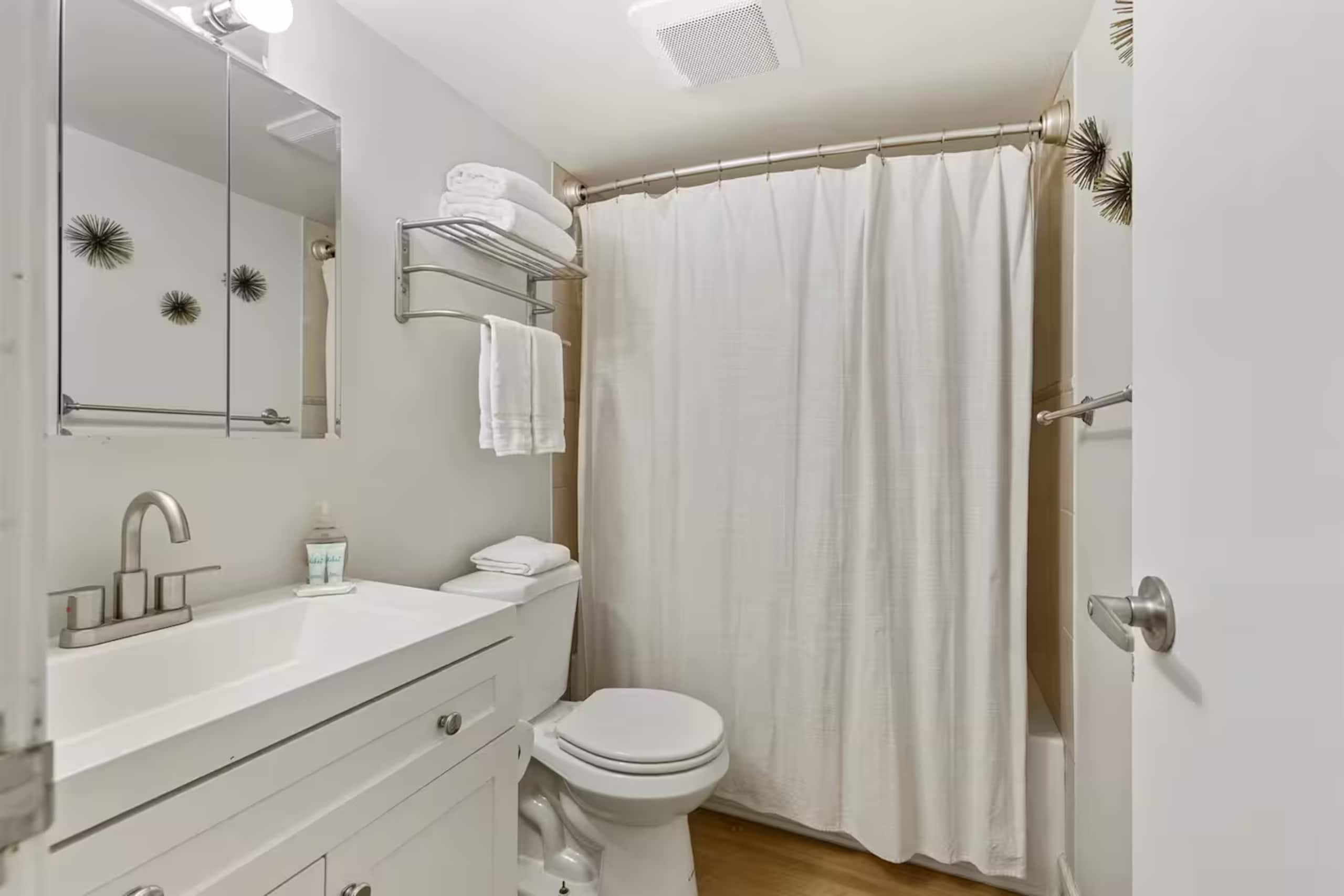 Condo in Kihei · ★4.69 · 2 bedrooms · 2 beds · 2 private baths - Image 26