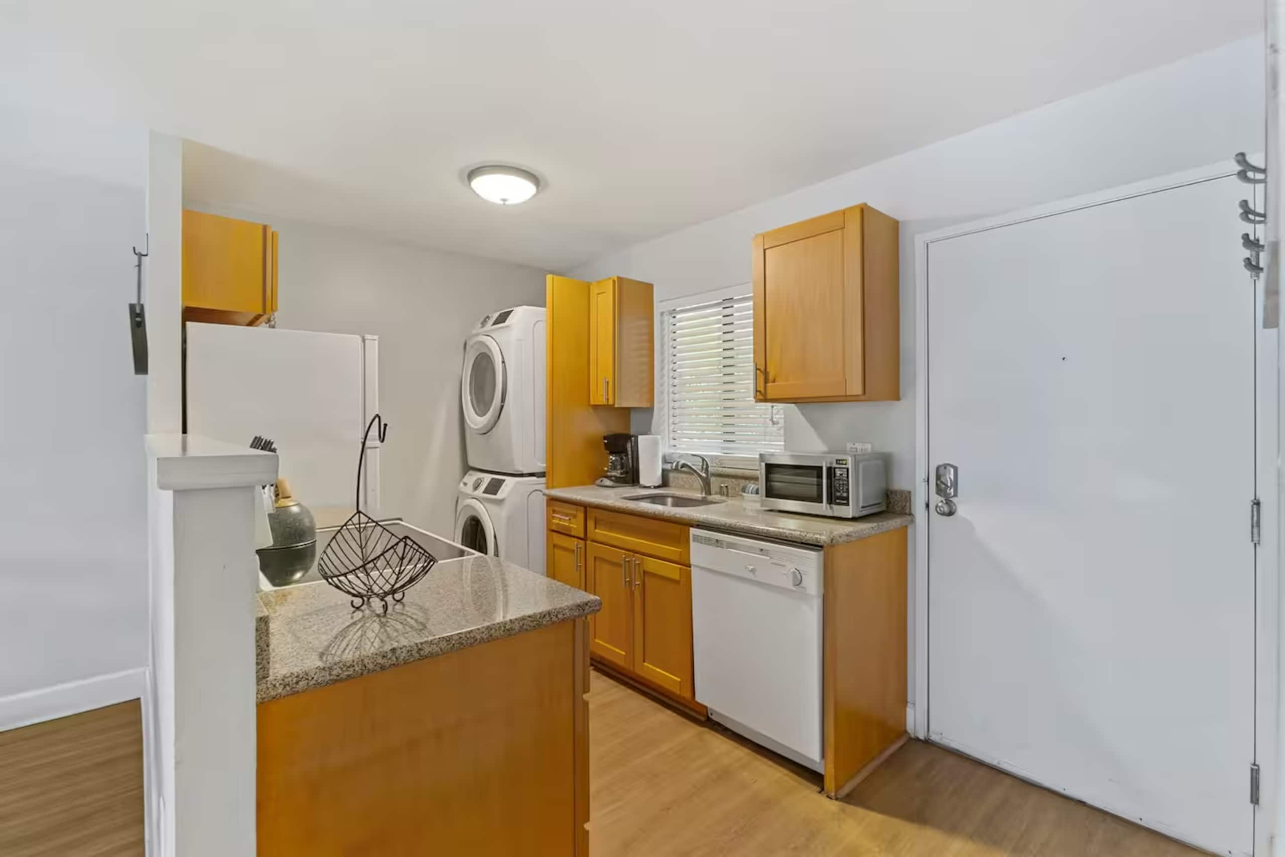 Condo in Kihei · ★4.69 · 2 bedrooms · 2 beds · 2 private baths - Image 6