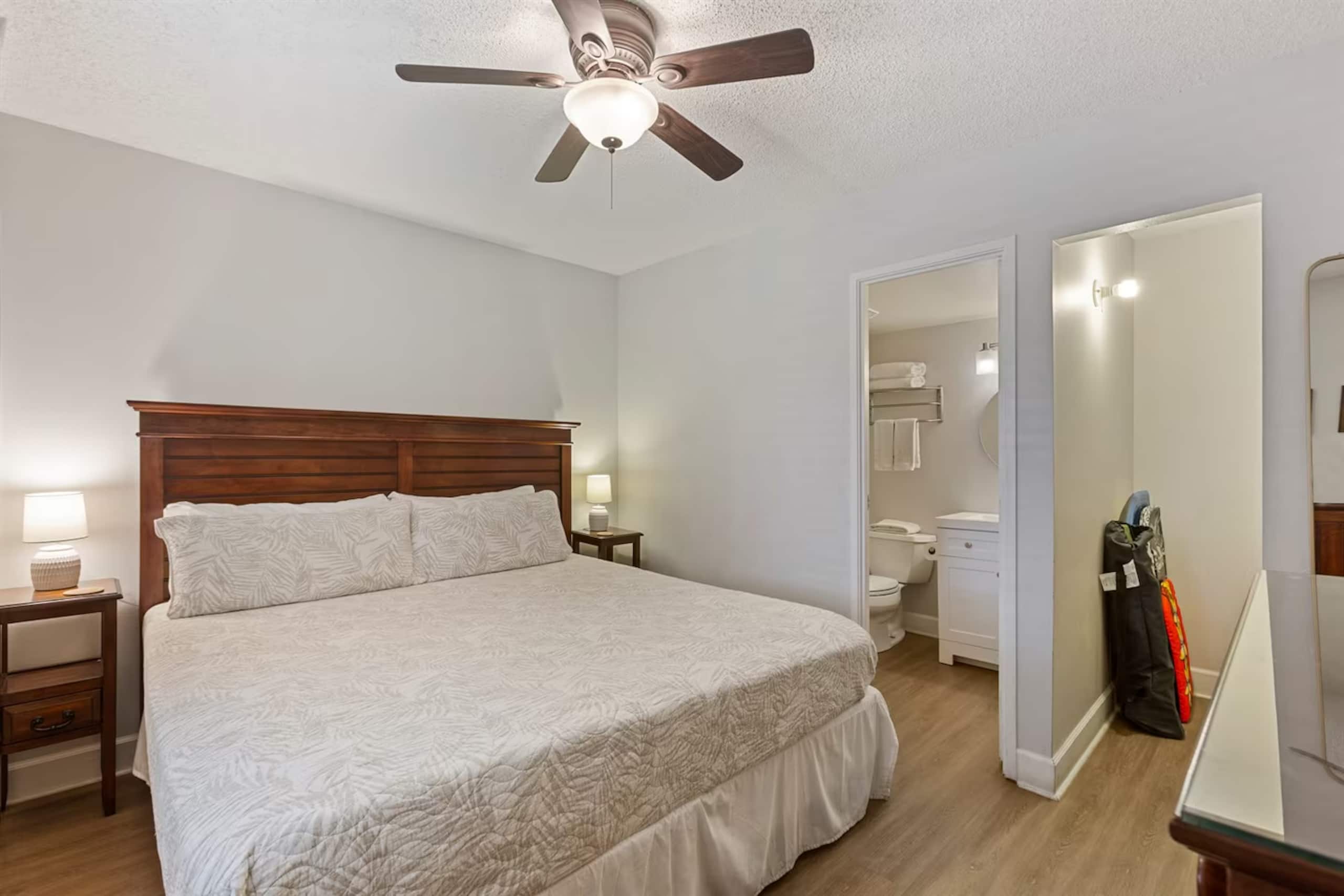 Condo in Kihei · ★4.69 · 2 bedrooms · 2 beds · 2 private baths - Image 14