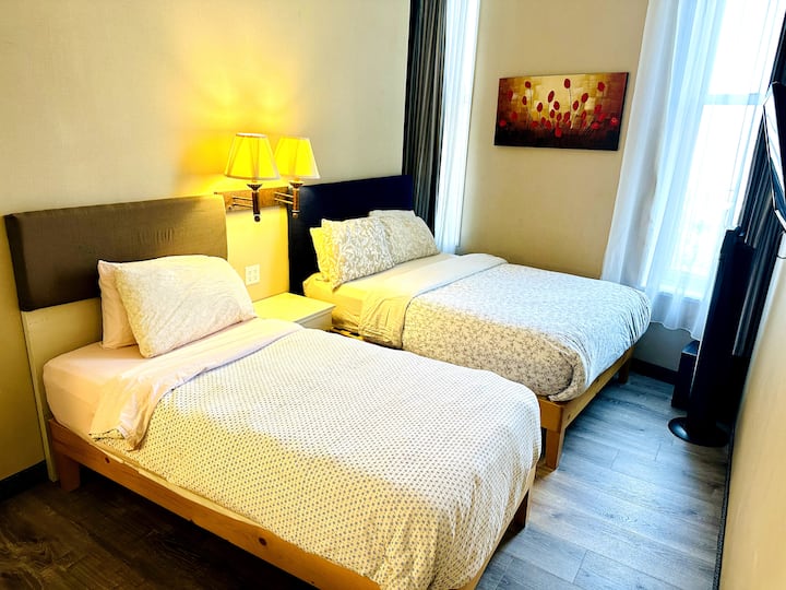 Sobeca Two Beds | Full + Single Soho