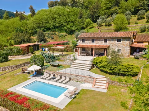 Tuscany-Lucca with private pool at exclusive use!