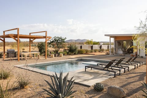 High Desert Luxe | Pool • Spa • Stargazing Escape