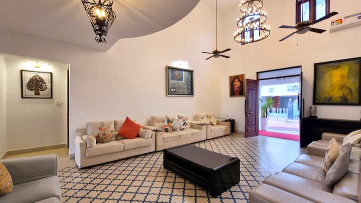Living room 1 image 7