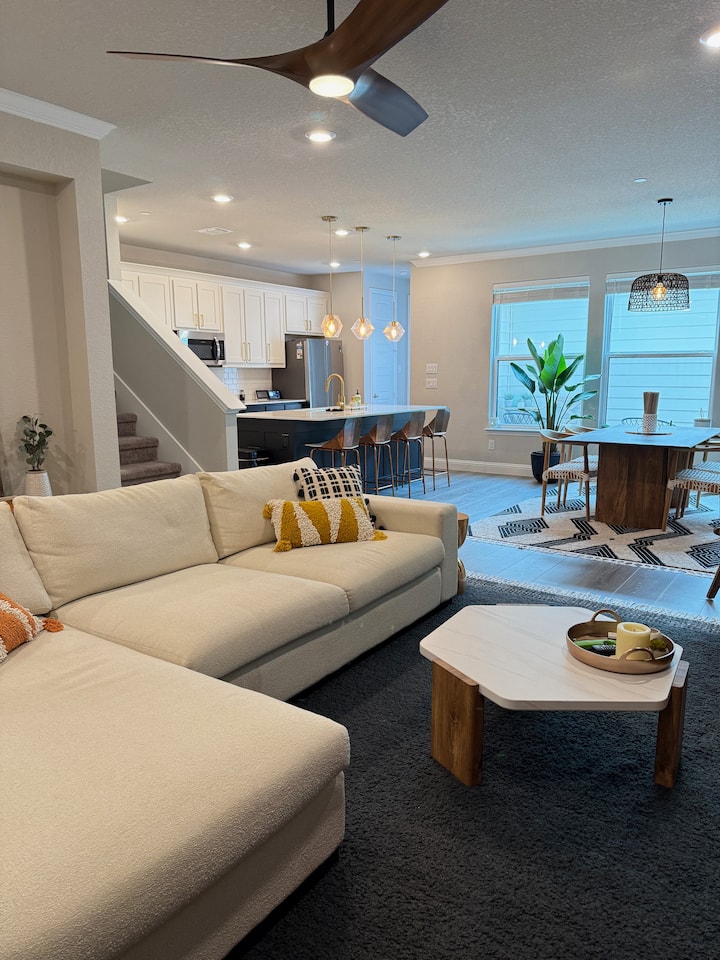 Modern Cozy Oasis In Central Dfw - コッペル, TX