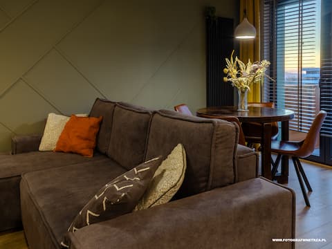Top Airbnb: Modern apartment close to airport/centre 54m2 in Bronowice