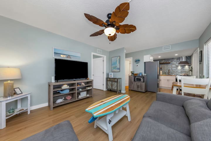 Starfish Wishes! 90° Heated Pool! Steps To Beach! - Splash Harbour Water Park, Indian Rocks Beach