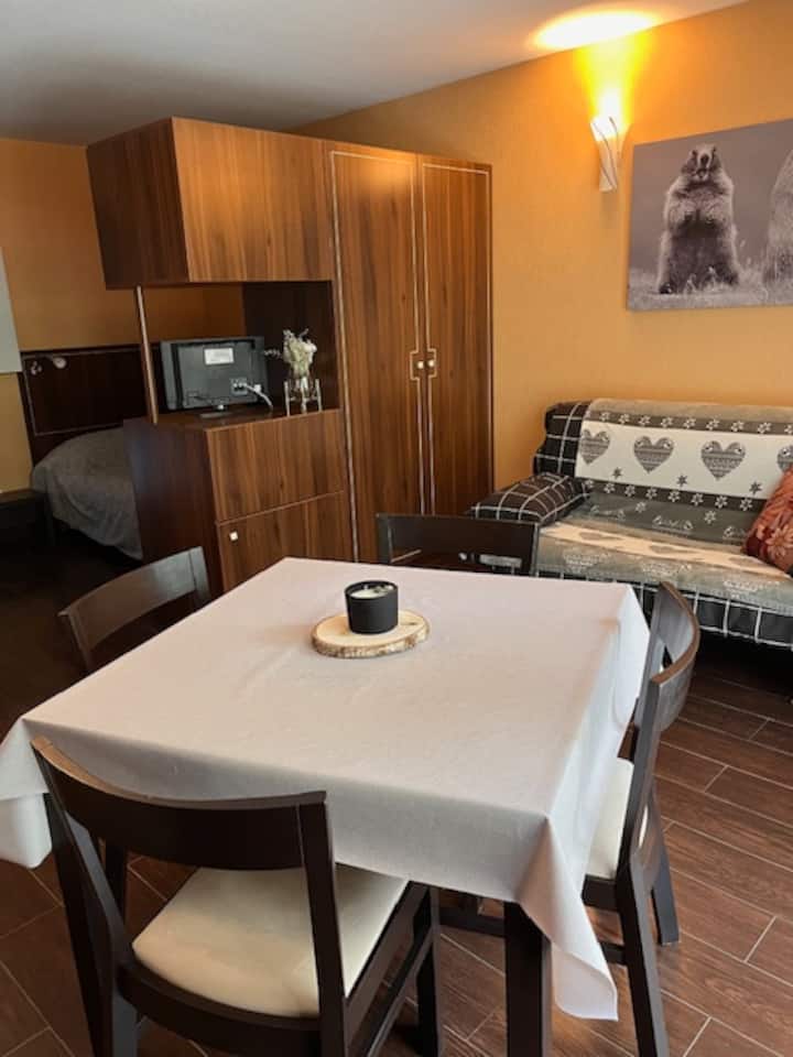 Appartement Dans Résidence Le Château Des Magnans - Jausiers