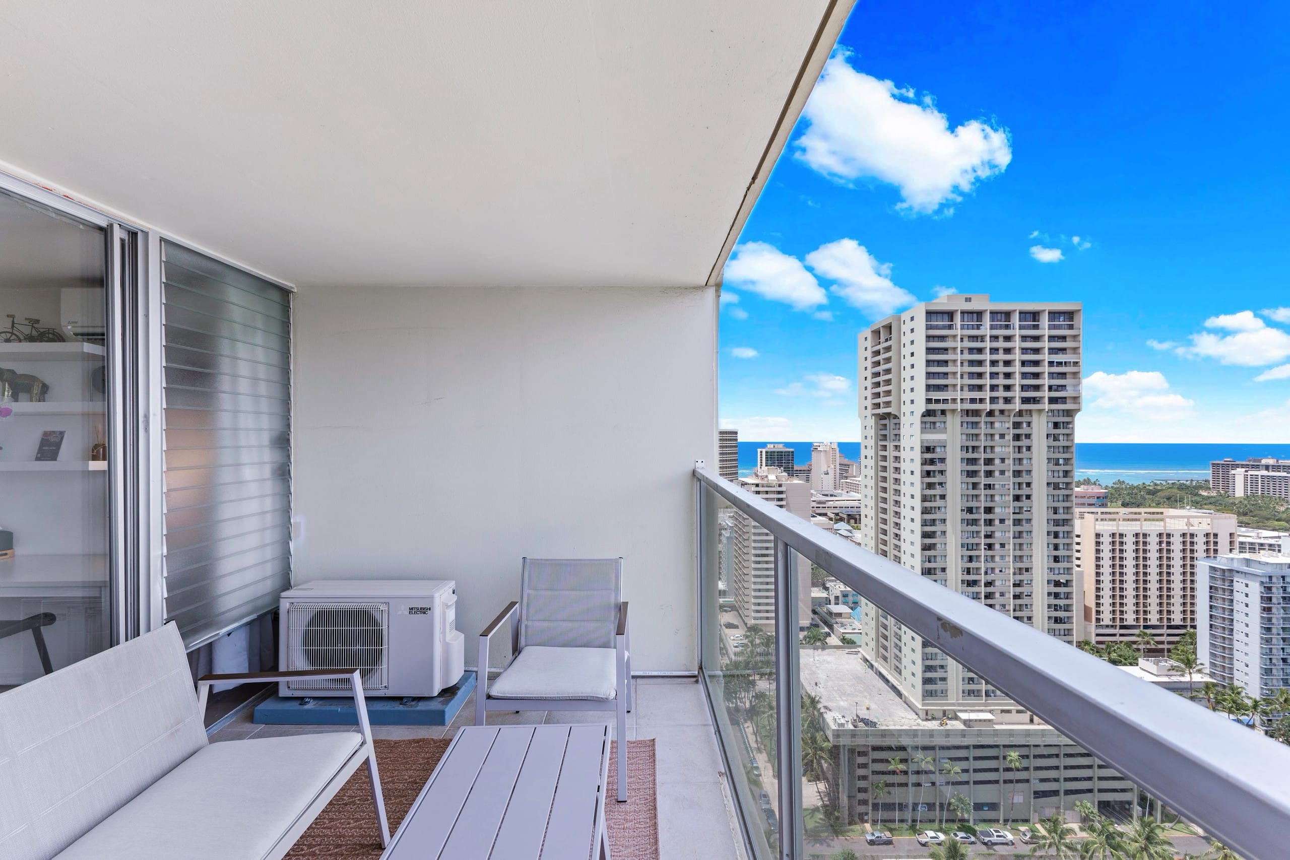 Condo in Honolulu · ★4.88 · Studio · 2 beds · 1 private bath - Image 26