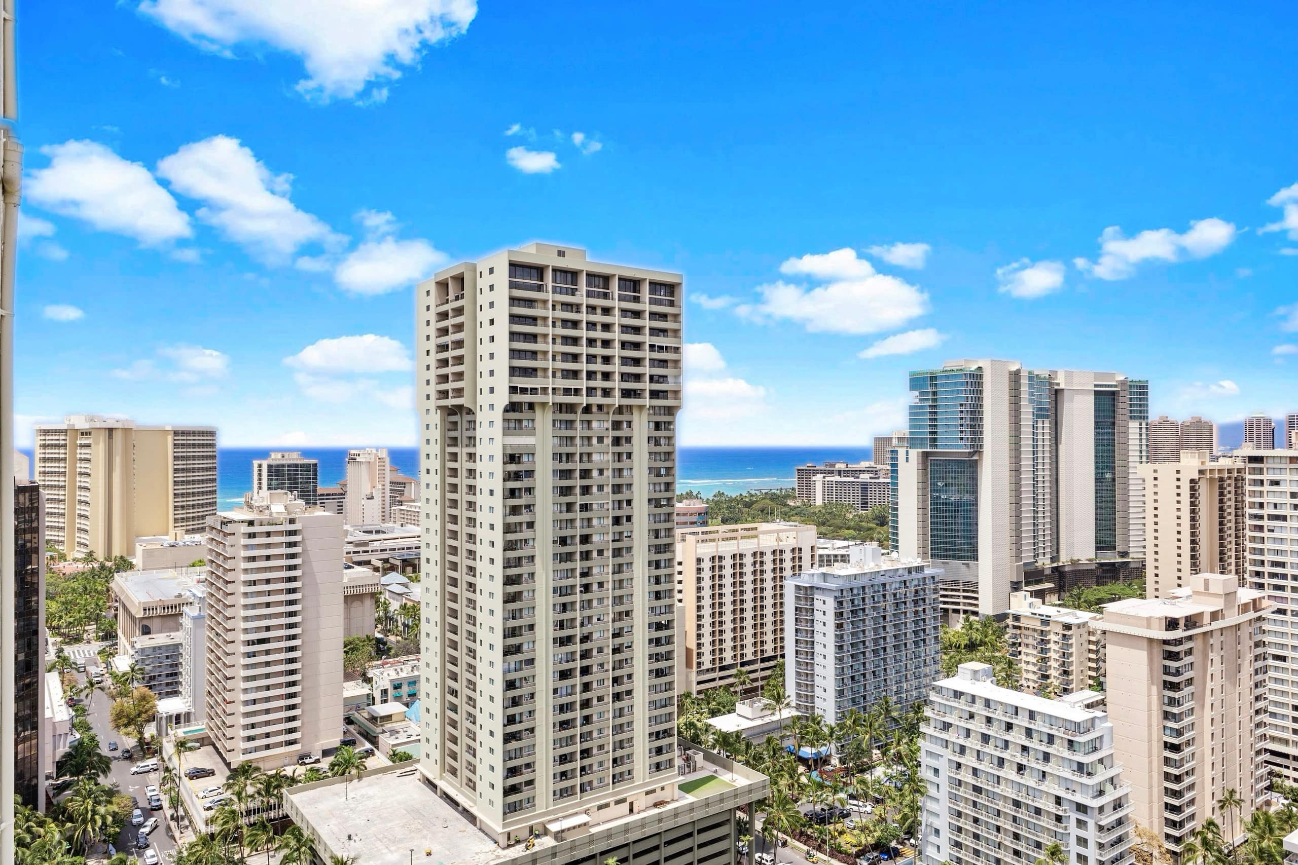 Condo in Honolulu · ★4.88 · Studio · 2 beds · 1 private bath - Image 28