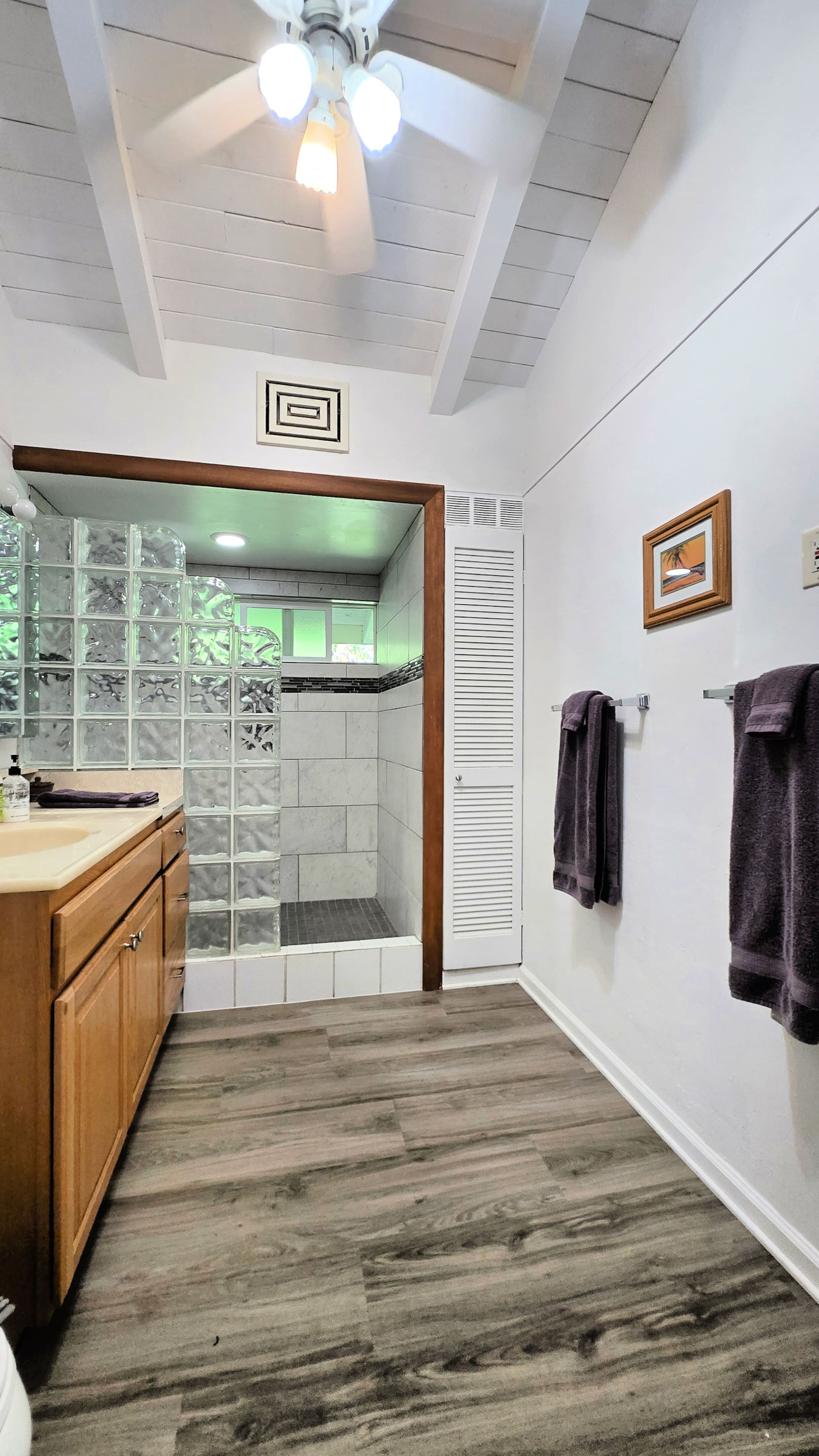 Home in Kailua-Kona · ★5.0 · 3 bedrooms · 6 beds · 2 private baths - Image 15