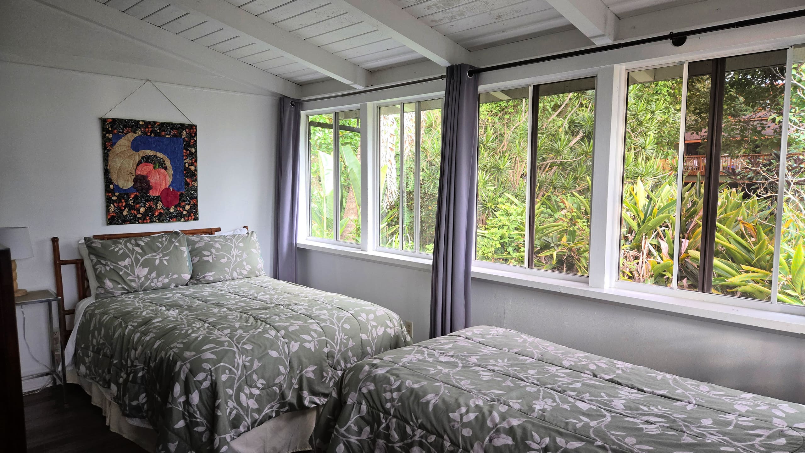 Home in Kailua-Kona · ★5.0 · 3 bedrooms · 6 beds · 2 private baths - Image 10