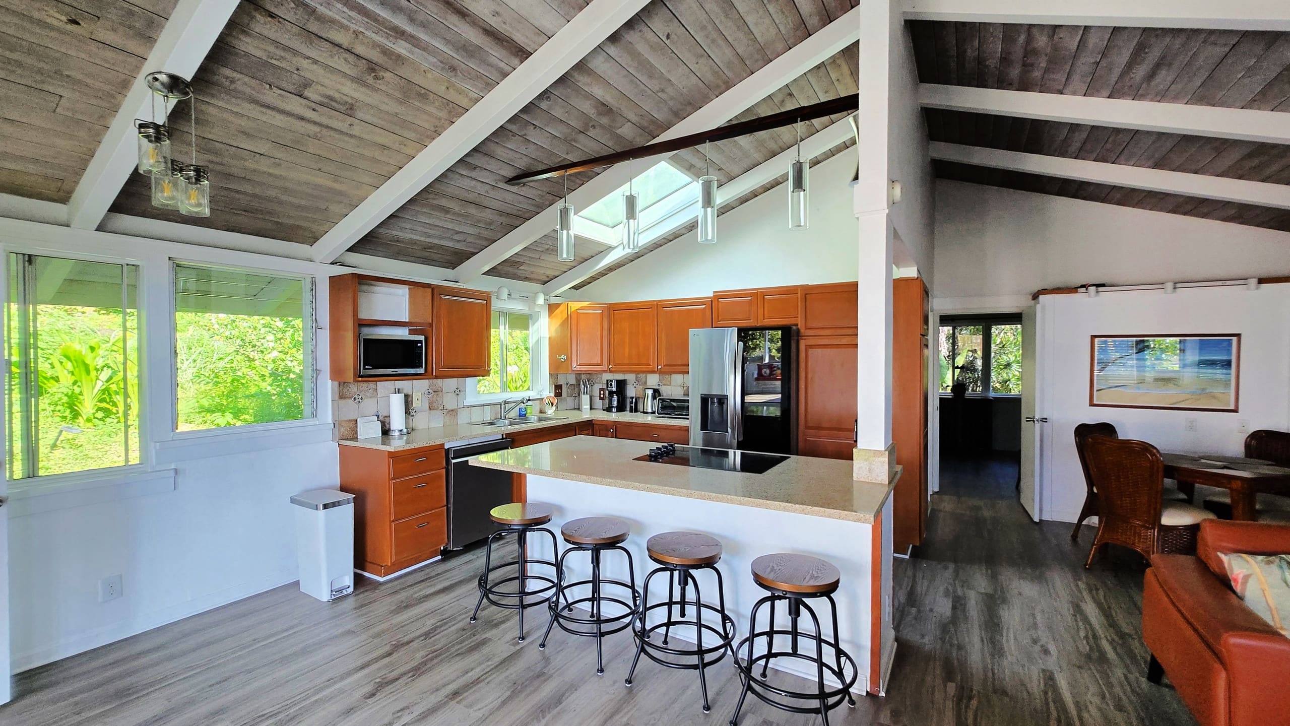 Home in Kailua-Kona · ★5.0 · 3 bedrooms · 6 beds · 2 private baths - Image 5
