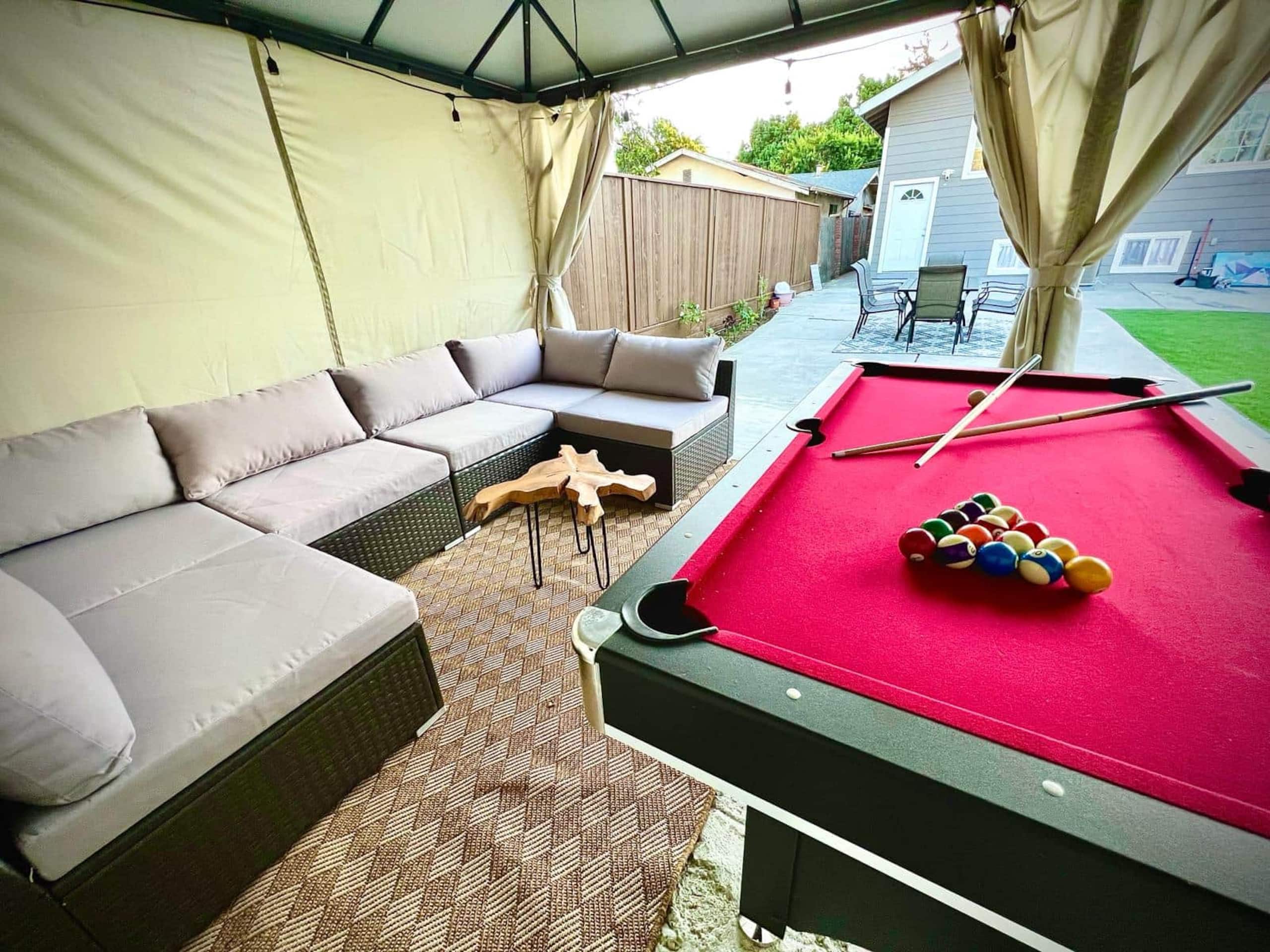 Spacious 8BR Home with Pool Table & Private Unit - Photo 41