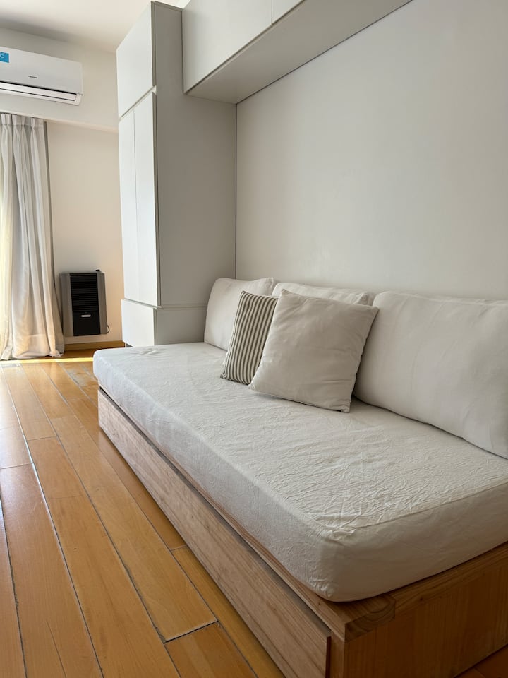 Fully equipped studio apartment with pool and grill in Palermo