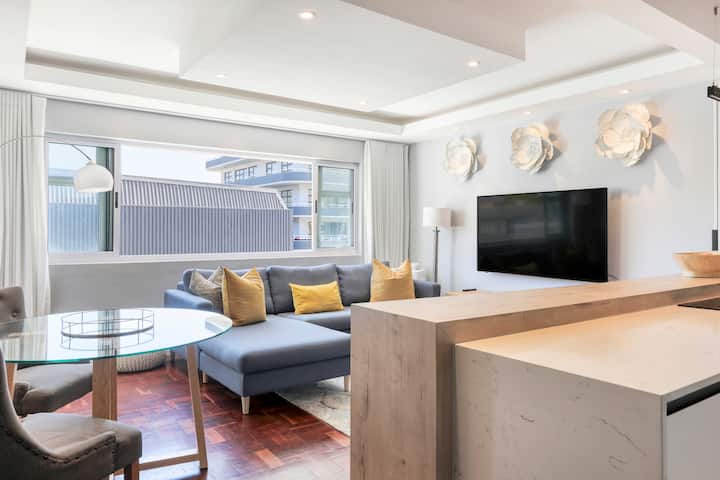 Backup Powered Luxury Central Promenade Apartment - كيب تاون
